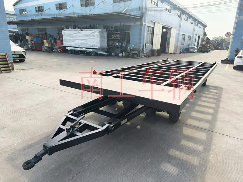 12吨骨架式星空体育登录入口(官方)网站/网页版登陆入口 带角锁刹车全挂车