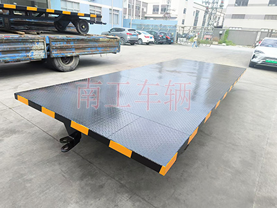 5吨全挂式星空体育登录入口(官方)网站/网页版登陆入口 移动拖车底盘3I.jpg