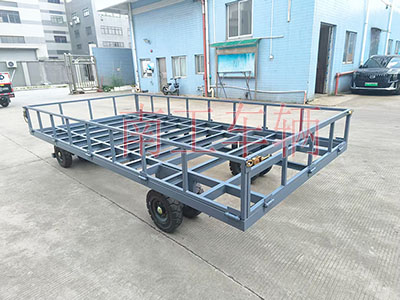 4吨骨架式星空体育登录入口(官方)网站/网页版登陆入口 带下翻护栏工具拖车2I.jpg