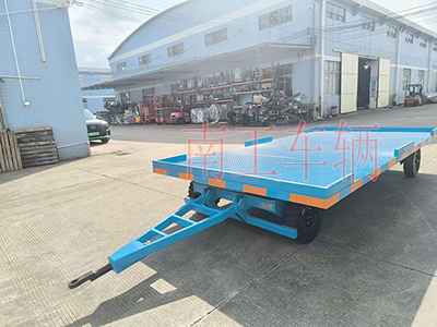 4吨牵引星空体育登录入口(官方)网站/网页版登陆入口 全挂式工具拖车6I.jpg