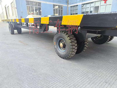 8吨牵引星空体育登录入口(官方)网站/网页版登陆入口 工业用工具拖车无动力5I.jpg